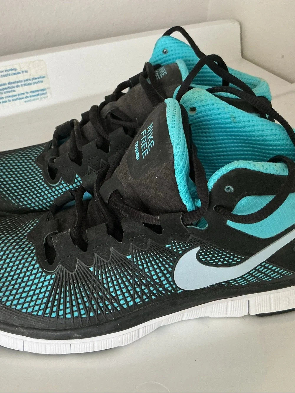Nike Free Trainer 3.0 Hi Top Running Shoes in Teal and Black Sz 8